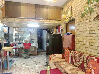 Hall Image of 1800 Sq.ft 10 BHK Independent House for sale in Picnic Garden Kolkata for Rs. 21000000