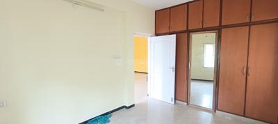 Bedroom Image of 1500 Sq.ft 3 BHK Apartment / Flat for rent in Saibaba Colony Coimbatore for Rs. 45000