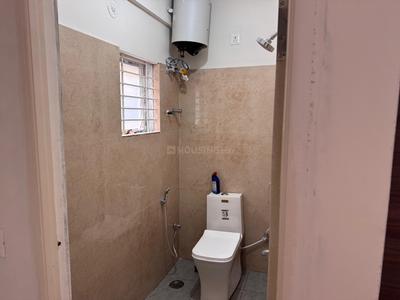 Bathroom Image of 650 Sq.ft 1 BHK Apartment / Flat for rent in Kadubeesanahalli Bengaluru for Rs. 26000