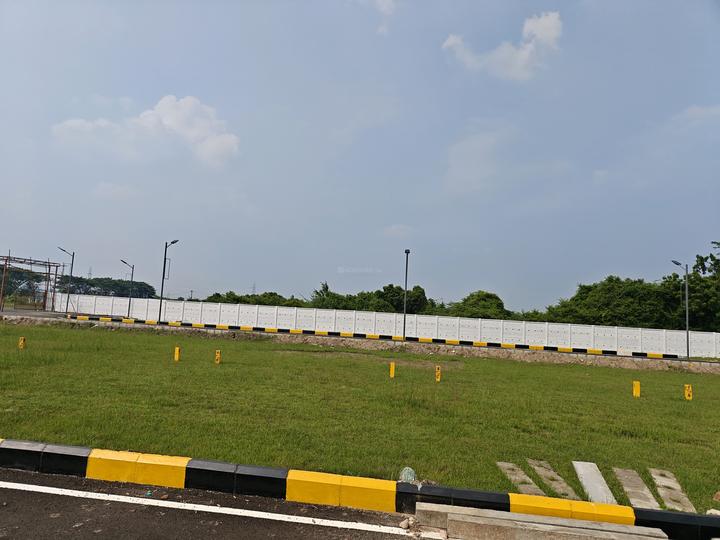 Hitech Orchid Garden Main Image 1