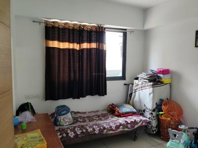 Bedroom Image of 2000 Sq.ft 2 BHK Apartment / Flat for sale in Satyamev Royal 3, Tragad Ahmedabad for Rs. 7900000