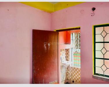 Bedroom Image of 1000 Sq.ft 3 BHK Independent House for rent in Baguiati Kolkata for Rs. 17000