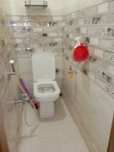 Bathroom Image of 675 Sq.ft 2 BHK Apartment / Flat for sale in Silver Gloria, Lake Town Kolkata for Rs. 4000000