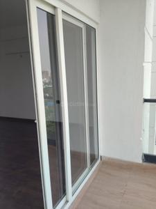 Balcony Image of 1500 Sq.ft 3.5 BHK Apartment / Flat for rent in Express Zenith, Sector 77 Noida for Rs. 45000