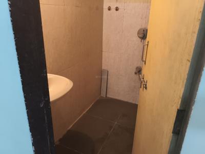Bathroom Image of 550 Sq.ft 1 BHK Apartment / Flat for sale in Kshitija Shree Laxmi Residency, Byculla Mumbai for Rs. 12500000