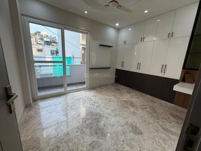 Bedroom Image of 1000 Sq.ft 2 BHK Builder Floor for sale in Janakpuri New Delhi for Rs. 14500000