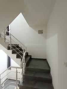 Image of 1800 Sq.ft 4 BHK Duplex for rent in Sunpharma Road, Vadodara for Rs. 20000