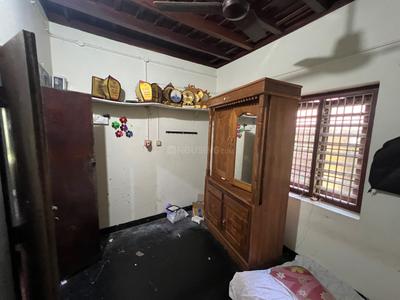 Bedroom Image of 1800 Sq.ft 4 BHK Independent House for rent in Karakkunnathu Kozhikode for Rs. 10000