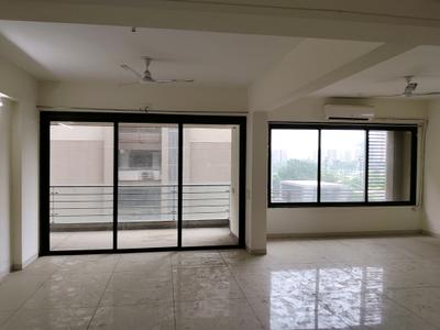 Living Room Image of 3200 Sq.ft 3 BHK Apartment / Flat for rent in Bodakdev Ahmedabad for Rs. 58000