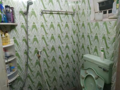 Bathroom Image of 950 Sq.ft 3 BHK Apartment / Flat for sale in Dum Dum Kolkata for Rs. 5000000