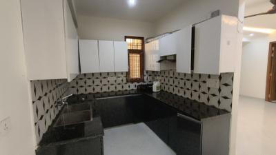 Kitchen Image of 2200 Sq.ft 3 BHK Apartment / Flat for rent in Sector 4 Gurgaon for Rs. 32000