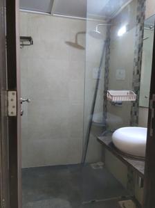 Bedroom One Image of 1250 Sq.ft 3 BHK Apartment / Flat for rent in Veena Crest, Andheri West Mumbai for Rs. 150000