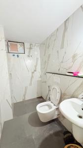 Bathroom Image of 3200 Sq.ft 4 BHK Apartment / Flat for rent in BCM Park, Lasudia Mori Indore for Rs. 60000