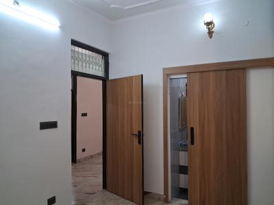 Bedroom Image of 900 Sq.ft 2 BHK Builder Floor for sale in Hari Nagar New Delhi for Rs. 8000000