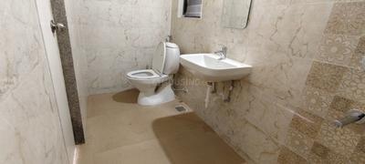Bathroom Image of 425 Sq.ft 1 BHK Duplex for rent in Kumar Pebble Park, Hadapsar Pune for Rs. 26000