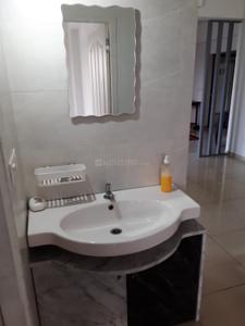 Bathroom Image of 1050 Sq.ft 3 BHK Apartment / Flat for sale in Pratham Riviera, Atladara Vadodara for Rs. 4600000