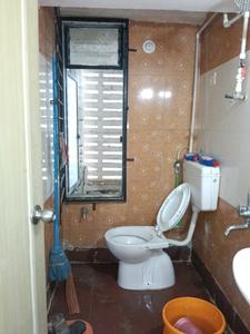 Common Bathroom Image of 800 Sq.ft 2 BHK Apartment / Flat for rent in Aakash Ganga Complex, Hiranandani Estate Thane for Rs. 25000