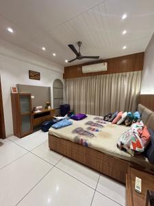 Bedroom Image of 2150 Sq.ft 3 BHK Apartment / Flat for rent in Darshanam Club Life Phase Il, Undera Vadodara for Rs. 50000