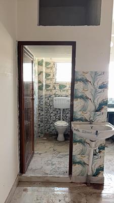 Bathroom Image of 485 Sq.ft 1 BHK Apartment / Flat for sale in Keshtopur Kolkata for Rs. 1746000