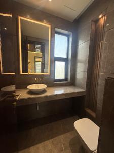 Image of 4212 Sq.ft 4.5 BHK Penthouse for sale in Safdarjung Enclave, New Delhi for Rs. 175000000