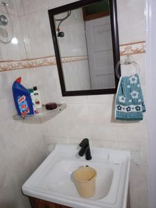 Bathroom Image of 2000 Sq.ft 5 BHK Duplex for sale in Sector 30 Noida for Rs. 75000000