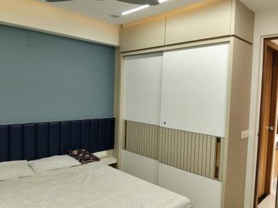 Bedroom Image of 1600 Sq.ft 3 BHK Apartment / Flat for sale in Shivanta, Bhadaj Ahmedabad for Rs. 9700000