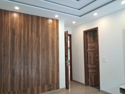 Bedroom Image of 1800 Sq.ft 3 BHK Builder Floor for sale in Paschim Vihar New Delhi for Rs. 43000000