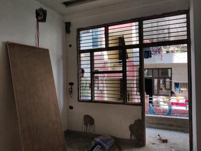 Bedroom Image of 1100 Sq.ft 3 BHK Apartment / Flat for sale in Govindpuram Ghaziabad for Rs. 4500000