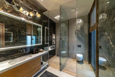 Bathroom Image of 2567 Sq.ft 4 BHK Apartment / Flat for rent in Blue City Township and Colonizers Budget Homes 7, Ranjit Avenue Amritsar for Rs. 14000
