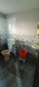 Bathroom Image of 350 Sq.ft 1 RK Apartment / Flat for rent in Jayalakshmipuram Mysore for Rs. 9000