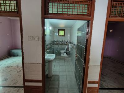 Bathroom Image of 1156 Sq.ft 2 BHK Builder Floor for rent in Barra Kanpur for Rs. 8000