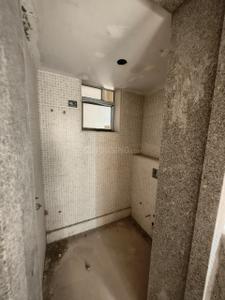 Bathroom Image of 4000 Sq.ft 4 BHK Apartment / Flat for sale in Raiaskaran, Andheri West Mumbai for Rs. 180000000