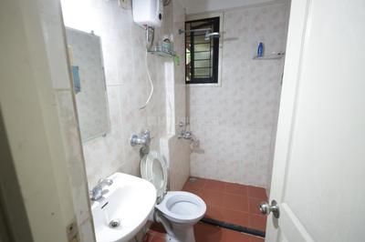 Image of 913 Sq.ft 2 BHK Apartment / Flat for sale in Hiranandani Estate Queens Gate, Hiranandani Estate, Thane for Rs. 14000000