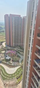 Image of 1012 Sq.ft 2 BHK Apartment / Flat for rent in Shapoorji Pallonji Joyville Sensorium, Maan, Pune for Rs. 27000