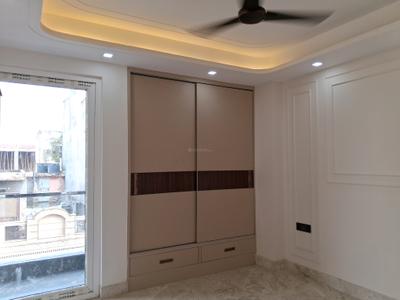 Bedroom Image of 1350 Sq.ft 3 BHK Builder Floor for sale in Paschim Vihar New Delhi for Rs. 30000000