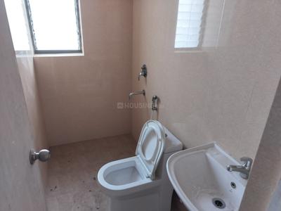 Bathroom Image of 1194 Sq.ft 3 BHK Apartment / Flat for sale in Salarpuria Amarana Residences, Tangra Kolkata for Rs. 11500000