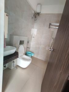 Bathroom Image of 750 Sq.ft 2 BHK Apartment / Flat for sale in Thane West Thane for Rs. 14500000
