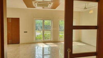 5 BHK Independent House