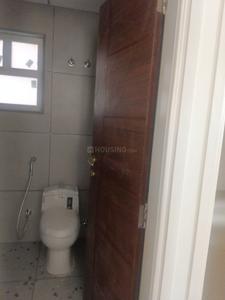 Bathroom Image of 852 Sq.ft 3 BHK Apartment / Flat for rent in Jaisinghpura Jaipur for Rs. 20000