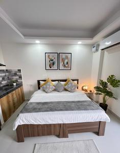 Bedroom Image of 350 Sq.ft 1 RK Builder Floor for rent in Sector 39 Gurgaon for Rs. 20000