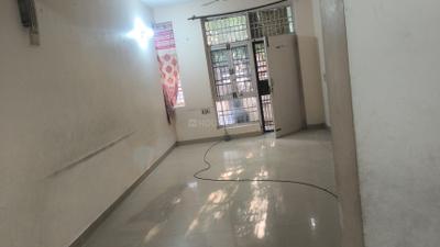 Living Room Image of 1800 Sq.ft 3 BHK Builder Floor for rent in Sector 50 Noida for Rs. 40000