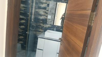 Image of 2250 Sq.ft 3 BHK Builder Floor for rent in South Extension II, New Delhi for Rs. 160000
