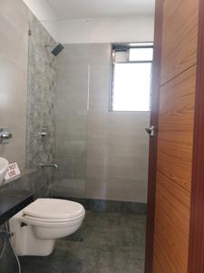 Common Bathroom Image of 1600 Sq.ft 3 BHK Apartment / Flat for sale in Oxyfresh Homes, Kharghar Navi Mumbai for Rs. 12500000