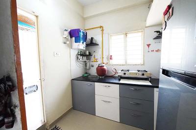 Kitchen Image of 945 Sq.ft 2 BHK Apartment / Flat for sale in Nava Naroda Ahmedabad for Rs. 3800000
