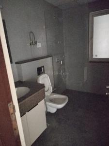 Bathroom Image of 1852 Sq.ft 3 BHK Apartment / Flat for rent in Godrej Meridien Phase II, Sector 106 Gurgaon for Rs. 49000