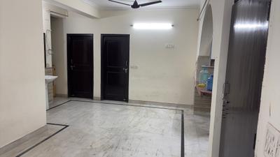 Living Room Image of 1200 Sq.ft 3 BHK Builder Floor for rent in Sector 4 Gurgaon for Rs. 20000