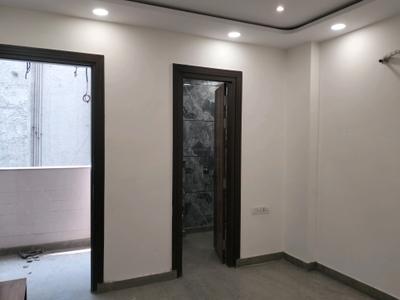 Bedroom Image of 1100 Sq.ft 3 BHK Builder Floor for sale in Shalimar Bagh New Delhi for Rs. 21000000