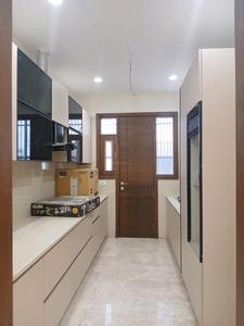 Kitchen Image of 1350 Sq.ft 3 BHK Builder Floor for sale in Paschim Vihar New Delhi for Rs. 21000000