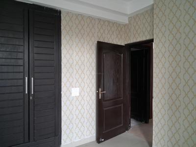 Bedroom Image of 900 Sq.ft 2 BHK Apartment / Flat for sale in Amrapali Platinum, Sector 119 Noida for Rs. 8800000