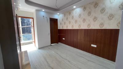 Bedroom Image of 1450 Sq.ft 4 BHK Apartment / Flat for sale in Sector 4 Rohini New Delhi for Rs. 12500000